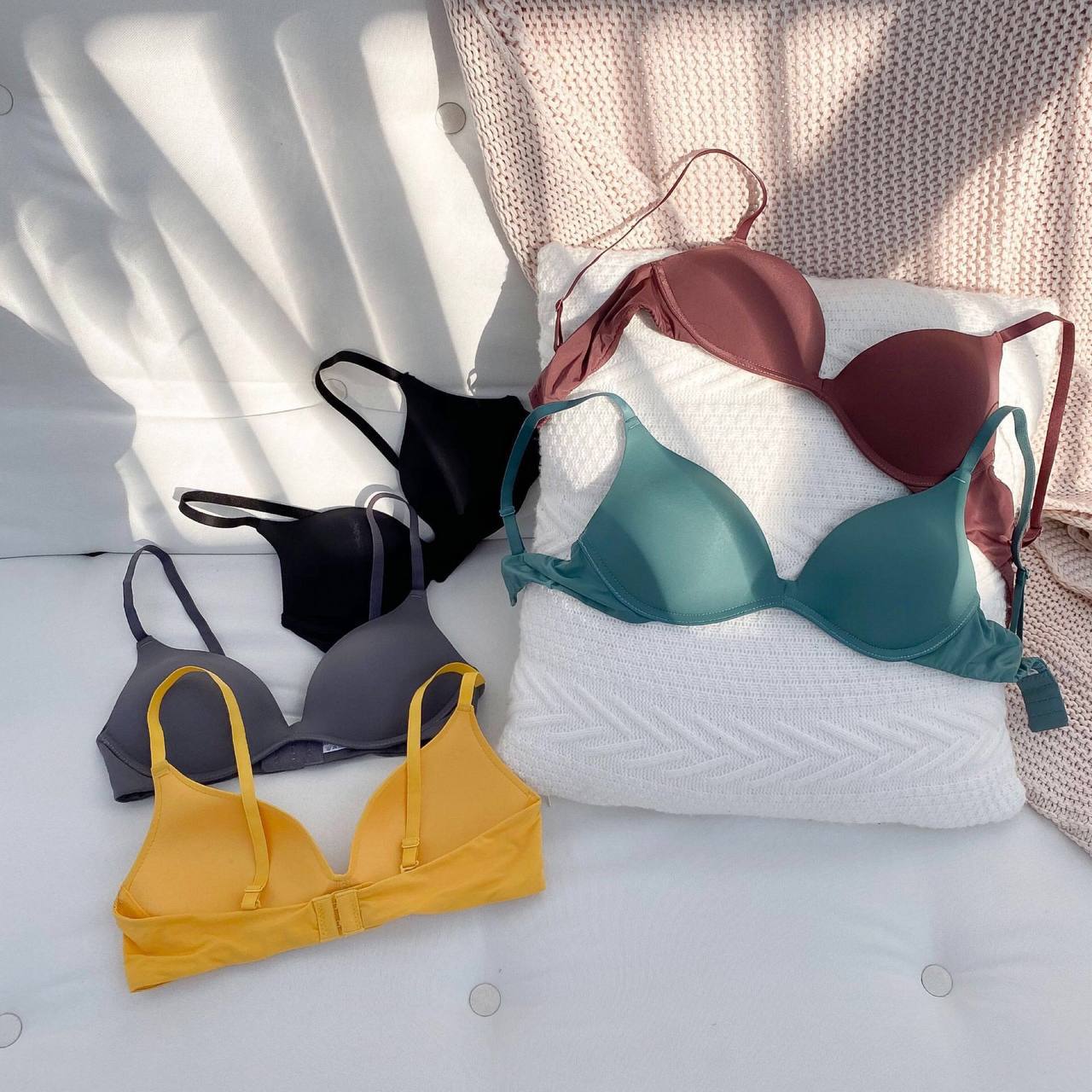 Comfortable Japanese-style Underwear Without Steel Ring For Girls Simple Small Bra Thin Section Seamless Breathable Type Adjustment Bra