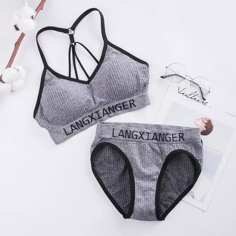 Seamless Japanese Girl Bra And Brief Sets Sexy Lady's Sports Underwear Sets