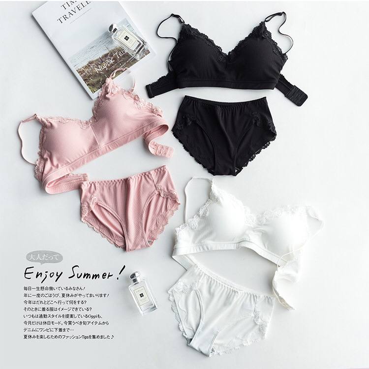 New Korean Version Of The Lace Edge Solid Color Cute No Steel Ring Bra Set