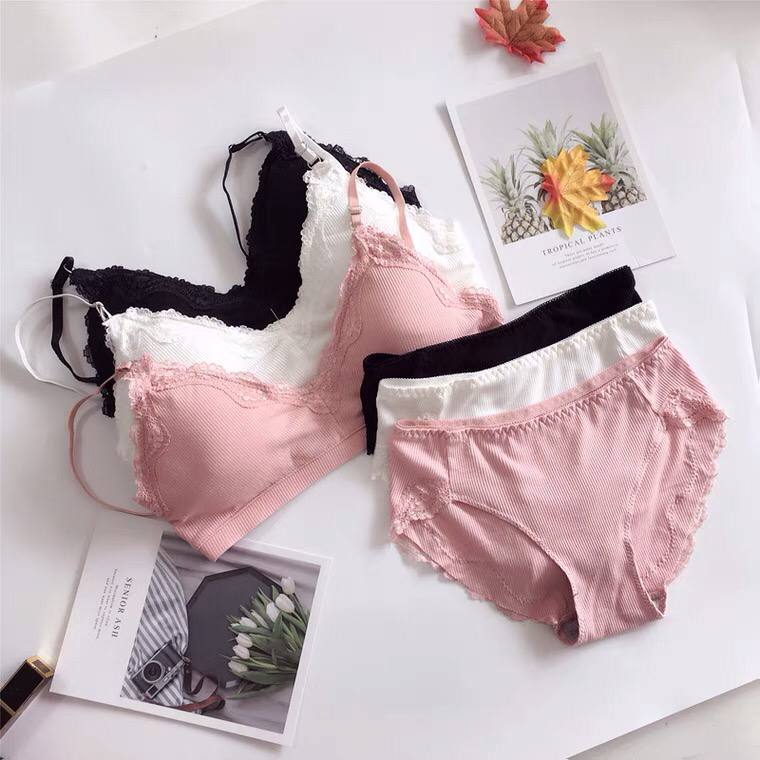 New Korean Version Of The Lace Edge Solid Color Cute No Steel Ring Bra Set