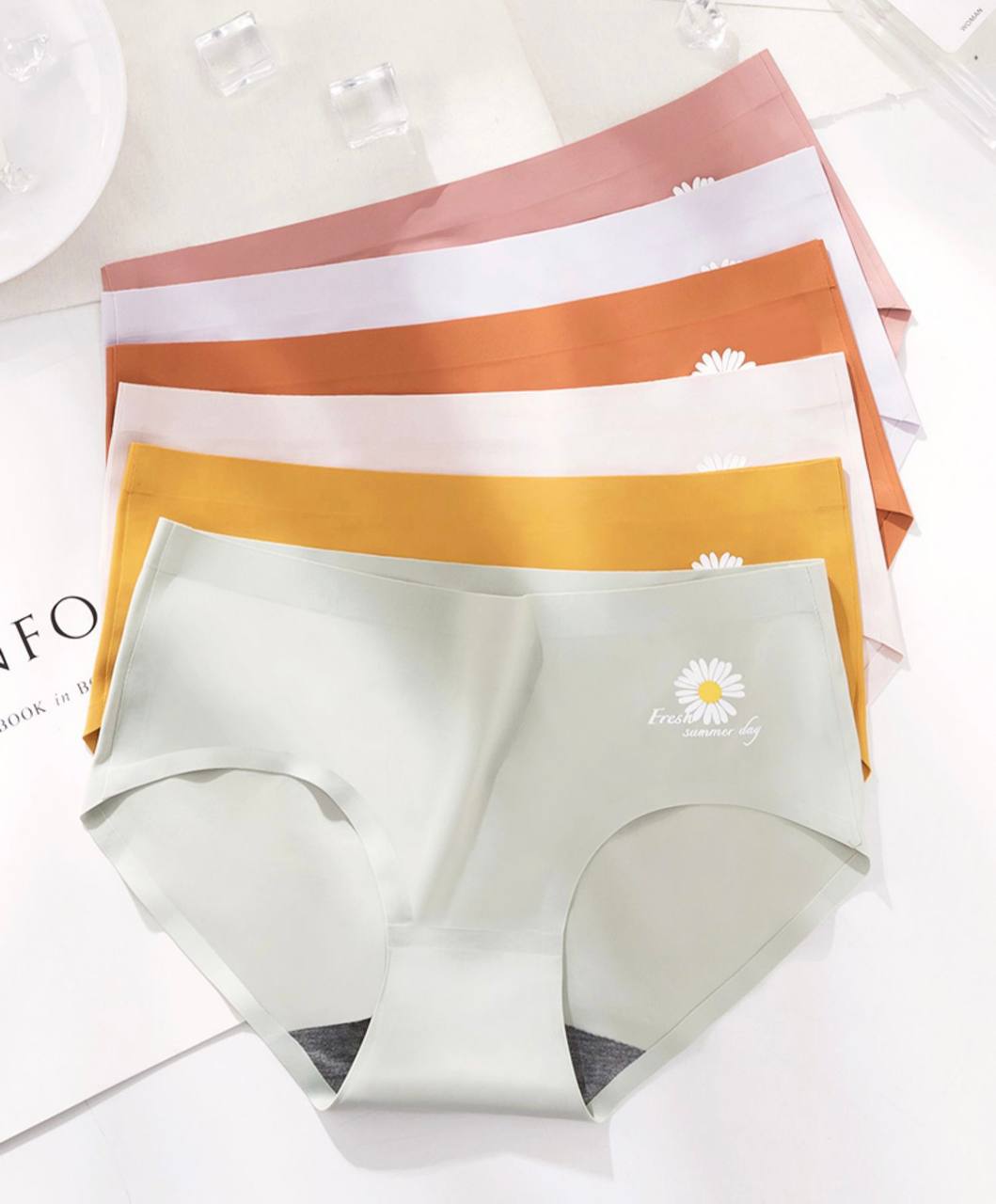 Cute Anti-Bacterial Women Briefs Mid-waist Ladies Panty Sexy Breathable Girl Underwear Seamless Cotton Women's Panties