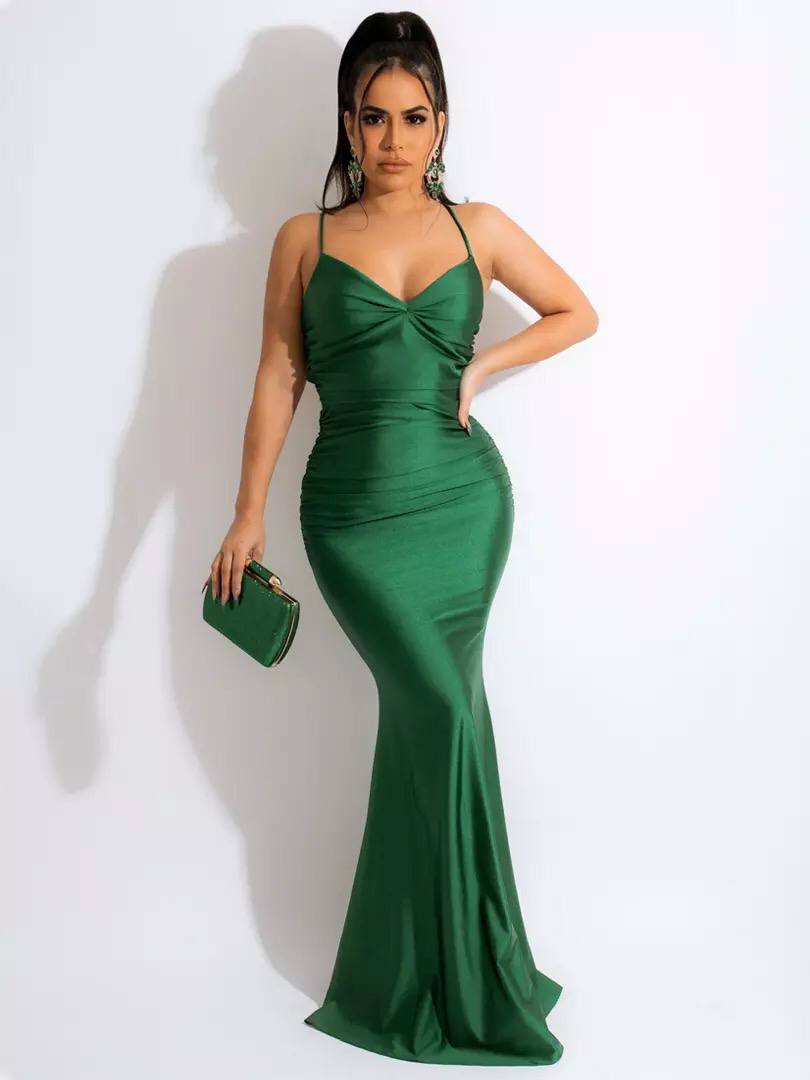 2022 Women’s New Summer Sexy Halter Backless Fashion Sleeveless Pleated Dress