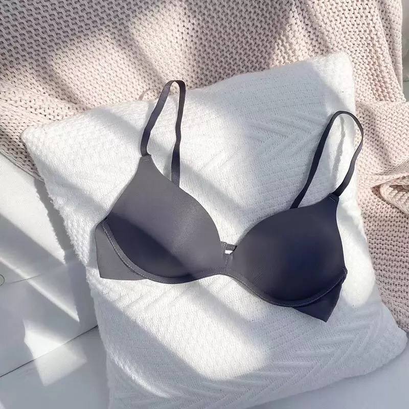 Comfortable Japanese-style Underwear Without Steel Ring For Girls Simple Small Bra Thin Section Seamless Breathable Type Adjustment Bra